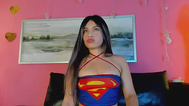 Snapshot of Tiffanysurez_ chatting on October 24, 2025, 8:38 pm Tiffanysurez online show from October 24, 2025, 8:38 pm