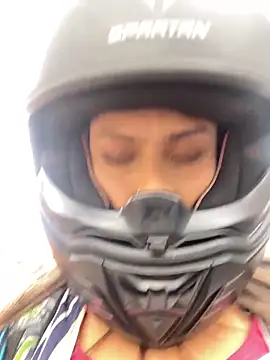 Tiffanysurez  online show from January 31, 2026, 8:18 pm