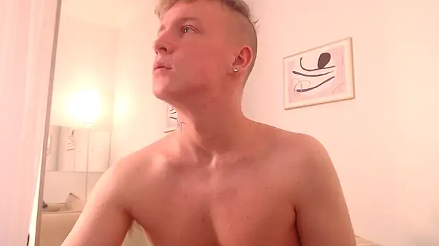 AlexxSweet online show from May 9, 2026, 6:51 am