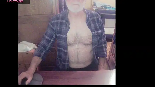 Snapshot of terrybare chatting on January 13, 2025, 6:05 pm terrybare online show from January 13, 2025, 6:05 pm