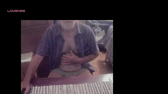 Snapshot of terrybare chatting on September 10, 2025, 6:30 pm terrybare online show from September 10, 2025, 6:30 pm