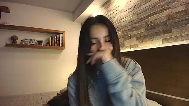 alicewilloww online show from October 15, 2025, 11:38 pm