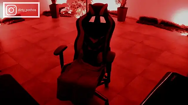 dirty-boss online show from December 11, 2024, 11:32 pm