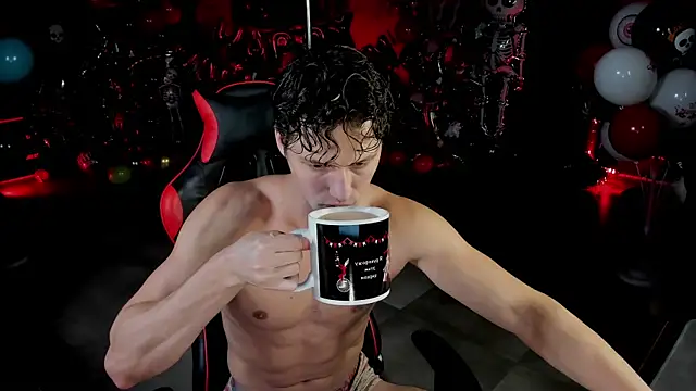 dirty-boss online show from November 7, 2025, 7:41 am