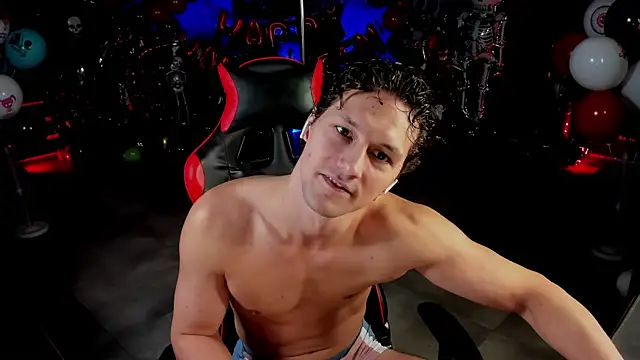 dirty-boss online show from November 13, 2025, 9:41 am