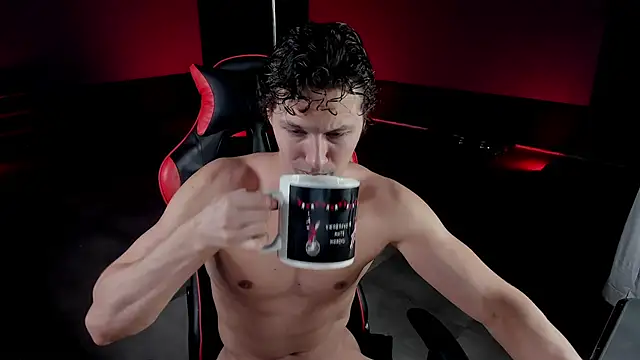 dirty-boss online show from May 7, 2026, 7:30 pm