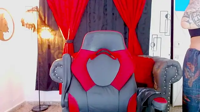 Snapshot of misslombana chatting on March 13, 2026, 3:46 am misslombana online show from March 13, 2026, 3:46 am