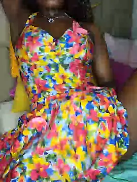 NicRaisaa online show from February 21, 2026, 4:24 am