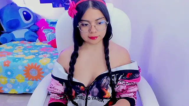 esmeralda112 online show from February 25, 2025, 11:00 pm