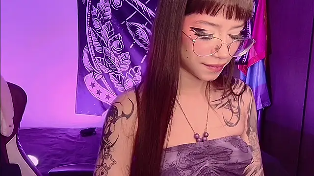 Abbylizzy online show from March 20, 2025, 8:19 pm