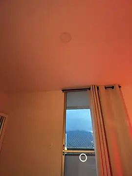 Im Valentina online show from February 19, 2026, 11:12 pm