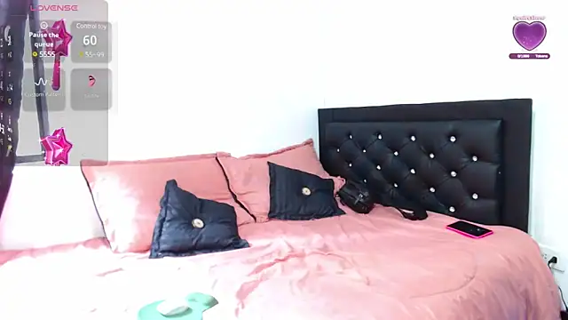 Michelle mm online show from January 4, 2025, 4:43 pm