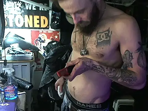 CloudDadddyyy420 online show from December 22, 2024, 3:00 pm