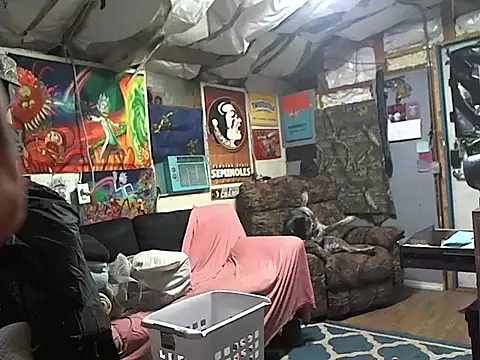 CloudDadddyyy420 online show from December 23, 2024, 10:33 pm