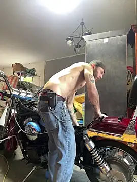 CloudDadddyyy420 online show from March 14, 2025, 10:38 pm