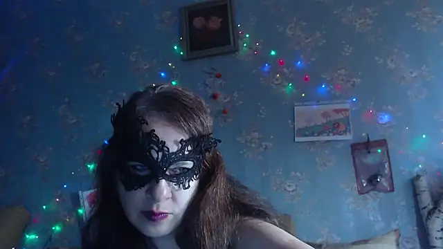 VanezaSmith online show from May 15, 2026, 4:30 am