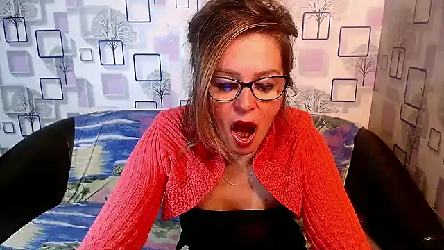 milfsexy online show from December 4, 2024, 1:09 pm