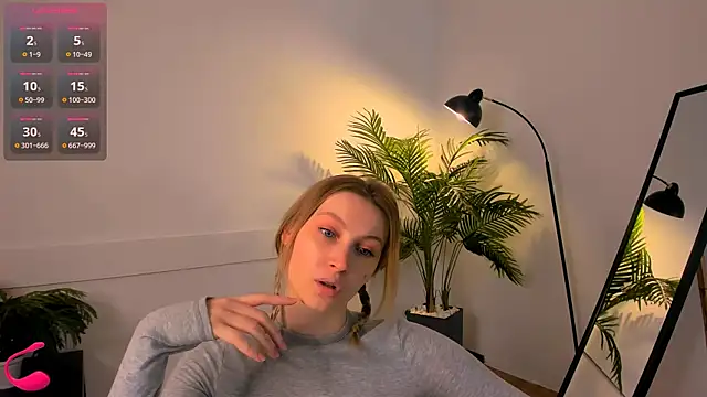 Jess Anders  online show from December 20, 2025, 7:04 am