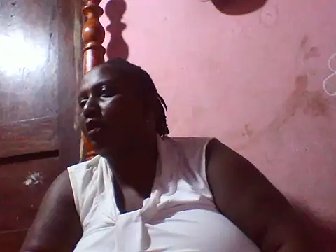 Snapshot of big_clits chatting on May 14, 2026, 7:48 am big clits online show from May 14, 2026, 7:48 am
