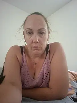 Wisie Cutie online show from September 23, 2025, 3:26 pm