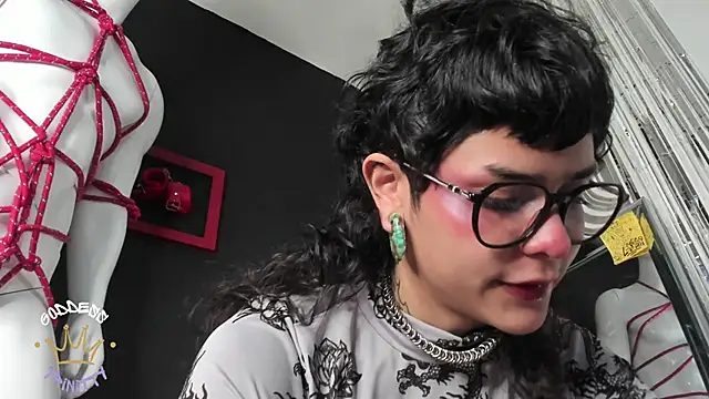 Snapshot of trinitty chatting on September 24, 2025, 1:25 pm trinitty online show from September 24, 2025, 1:25 pm