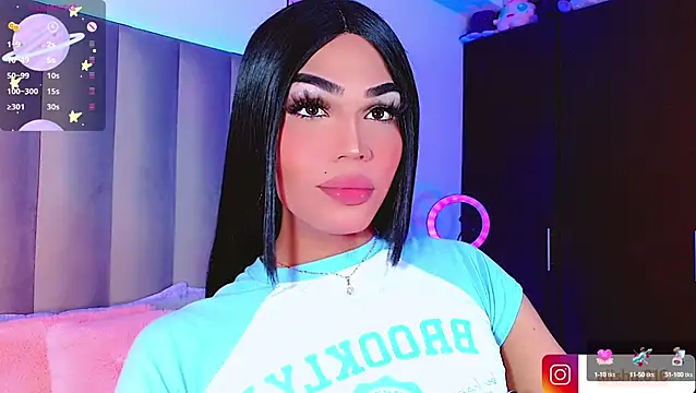 AiishaRose online show from December 29, 2024, 1:06 pm
