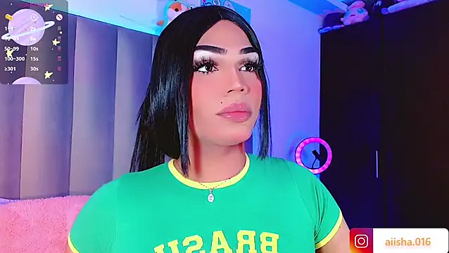 AiishaRose online show from January 3, 2025, 1:03 pm