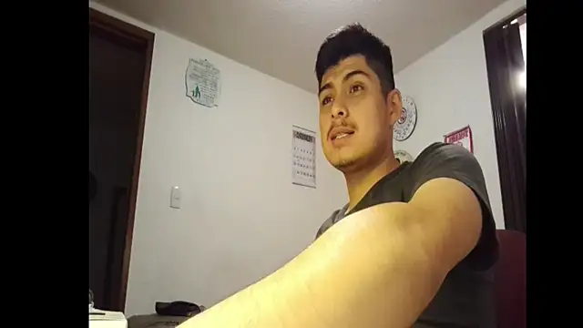 SexyBoyRogerz online show from February 5, 2025, 12:10 am