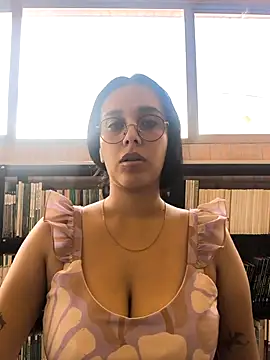 Snapshot of Annya-sweet chatting on September 23, 2025, 2:42 pm Annya-sweet online show from September 23, 2025, 2:42 pm