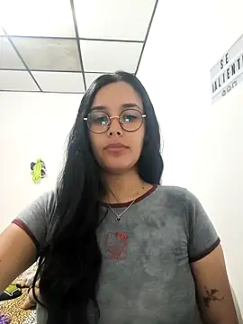 Snapshot of Annya-sweet chatting on October 27, 2025, 3:27 pm Annya-sweet online show from October 27, 2025, 3:27 pm