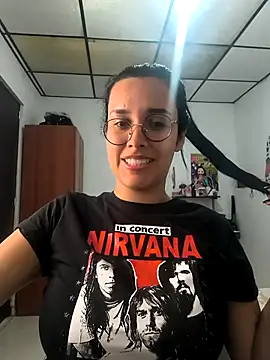 Snapshot of Annya-sweet chatting on November 5, 2025, 3:01 pm Annya-sweet online show from November 5, 2025, 3:01 pm