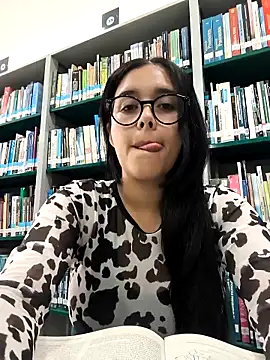 Annya-sweet online show from March 18, 2026, 3:04 pm