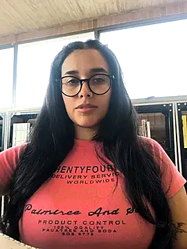 Annya-sweet online show from May 6, 2026, 2:33 pm