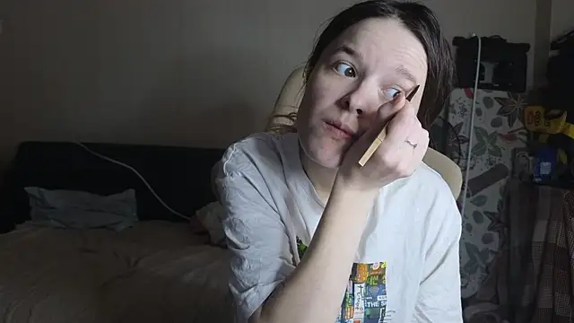 Snapshot of Nate__ chatting on November 22, 2025, 5:28 am Nate online show from November 22, 2025, 5:28 am