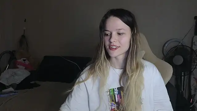 Snapshot of Nate__ chatting on November 23, 2025, 8:36 am Nate online show from November 23, 2025, 8:36 am