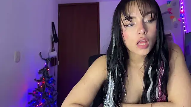 salome polaniiee online show from December 21, 2025, 7:26 am