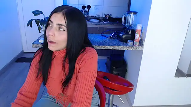 i am nina  online show from December 12, 2024, 9:04 pm