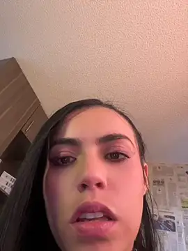 i am nina  online show from May 7, 2026, 8:03 pm