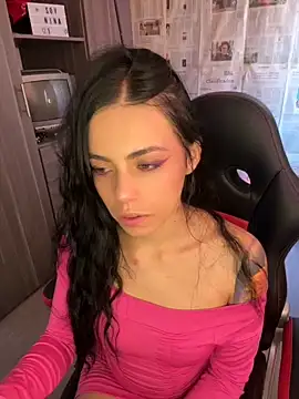 i am nina  online show from May 20, 2026, 8:04 pm