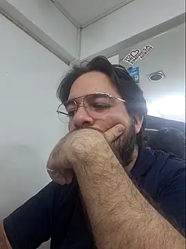 Snapshot of specialguests chatting on October 30, 2025, 5:13 pm specialguests online show from October 30, 2025, 5:13 pm