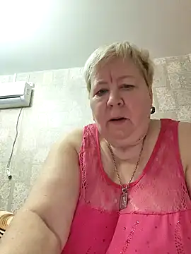 EffectFiona online show from January 9, 2025, 11:13 pm