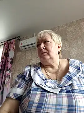 EffectFiona online show from February 27, 2025, 11:20 am