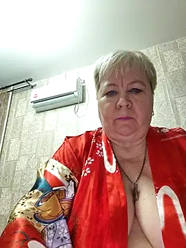 Snapshot of EffectFiona chatting on September 12, 2025, 11:04 pm EffectFiona online show from September 12, 2025, 11:04 pm