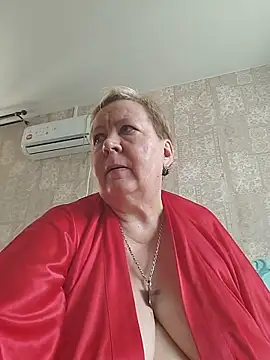 EffectFiona online show from June 11, 2026, 3:59 am