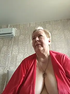 EffectFiona online show from June 14, 2026, 12:07 pm