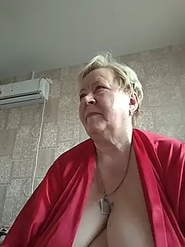 EffectFiona online show from July 17, 2026, 3:18 pm