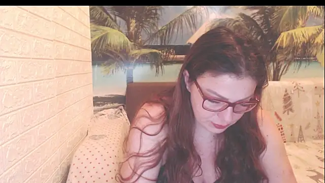 Snapshot of Queen__Natasha chatting on October 29, 2025, 10:00 pm Queen  Natasha online show from October 29, 2025, 10:00 pm