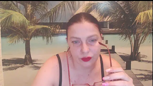 Queen  Natasha online show from March 6, 2026, 10:28 pm