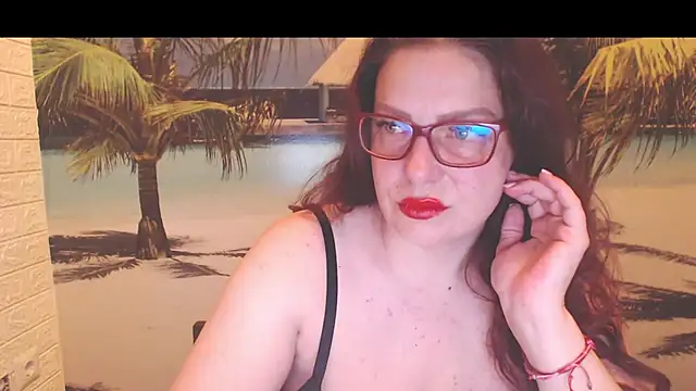 Queen  Natasha online show from June 24, 2026, 9:03 pm