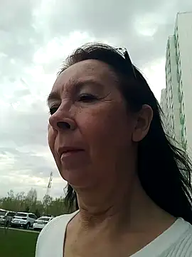 Celine Faer1 online show from May 6, 2026, 10:09 am